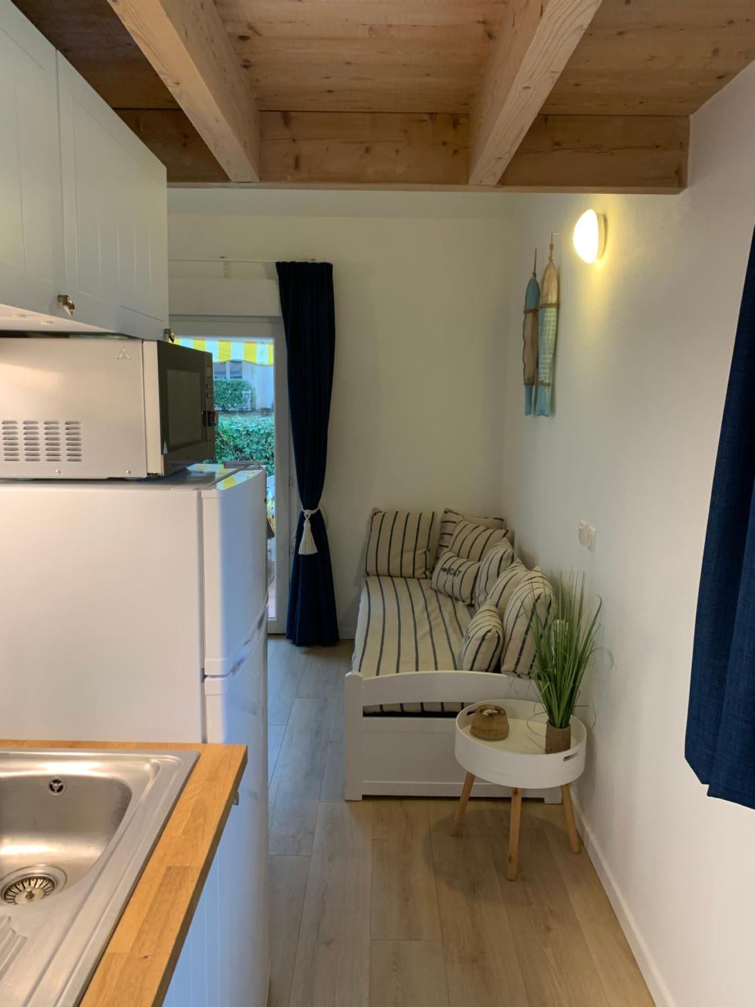 Maisonnette La Coti H5 Avec Piscine Interieure Chauffee, A 400 M De La Plage Et Menage De Fin Sejour Compris Сен-Жорж-д'Олерон Экстерьер фото
